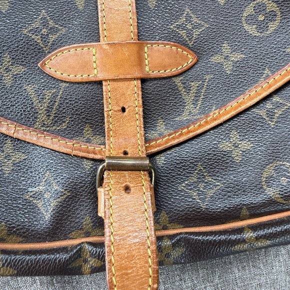 Authentic Louis Vuitton Tan and Brown Monogram Messenger Bag - Picture 6 of 16